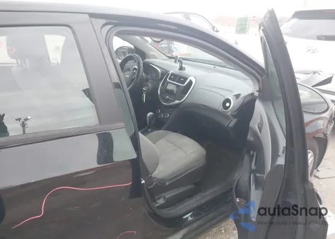 2018 Chevrolet Sonic Ls Auto из США, поврежденный, VIN 1G1JB5SH4J4121793